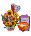 Canasta de flores y chocolates